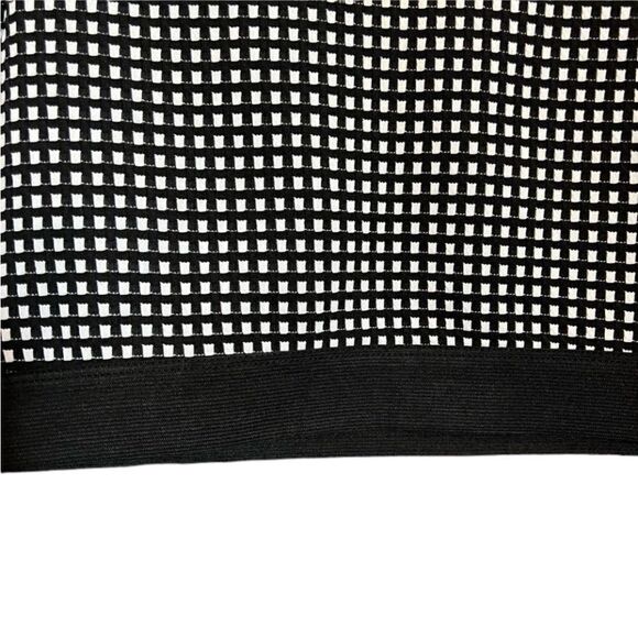 3 for $30! Marilyn Monroe black and white crop top - Picture 2 of 8